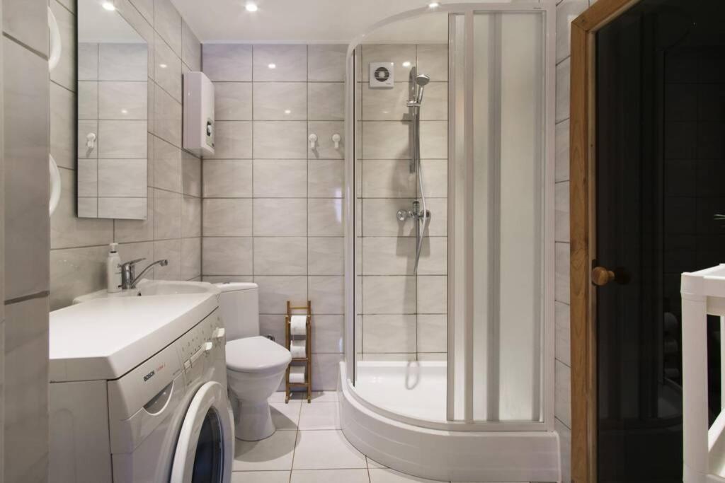 Private Sauna & 4 Bedrooms Old Town Rooftop Apartment Vilnius Exterior photo